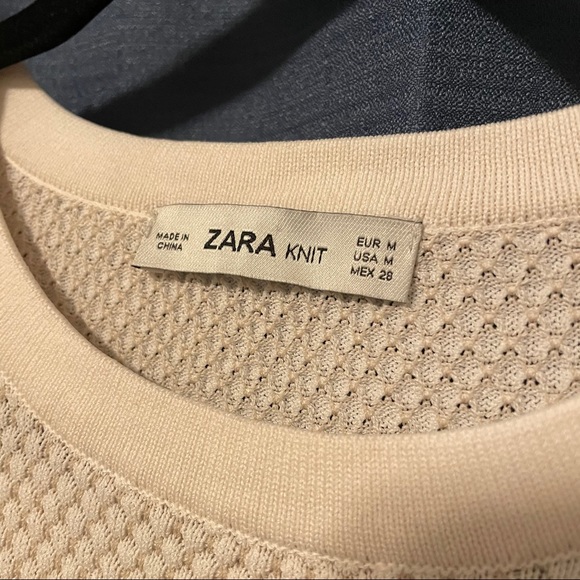 Zara Knit - Picture 2 of 4